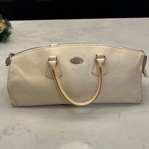 Elegant Furla Cream Leather Handbag